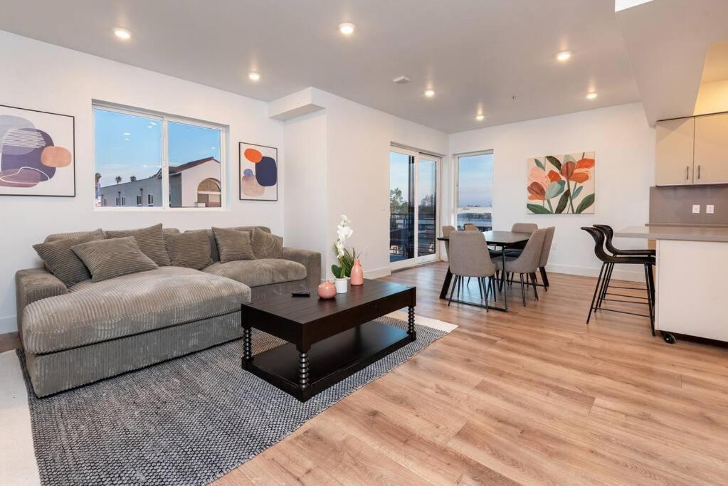 Chic And Elegant 2-Bedroom Haven W/ Roof Deck Los Angeles Exterior foto